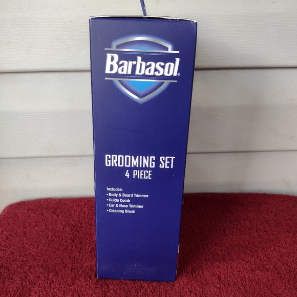 New Barbasol 4 Piece Grooming Set - Picture 3 of 7